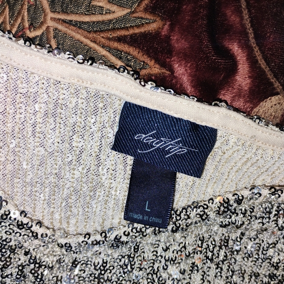 Daytrip Silver Sequin Tank Top - Picture 2 of 15